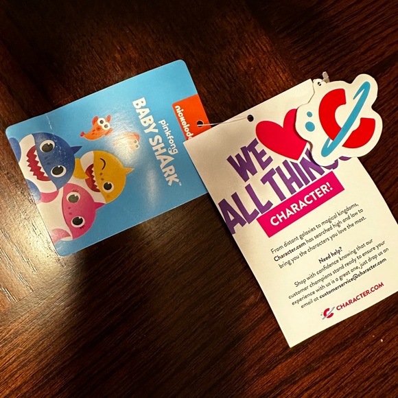 Brand new Baby Shark 2 piece girls outfit - Picture 3 of 3